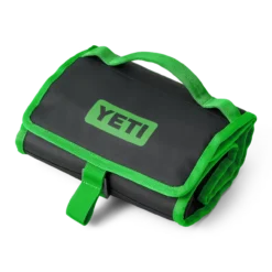 Yeti Daytrip Lunch Bag - Black/Canopy Green -Camping Series Store 18060131150 blackcanopygreen f 69712.1681311928