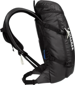 Camelbak SnoBlast 22 70oz Hydration Pack - Black/White 10 Camelbak SnoBlast 22 70oz Hydration Pack - Black/White -Camping Series Store 2781001000 blackwhite c 33000.1682016955