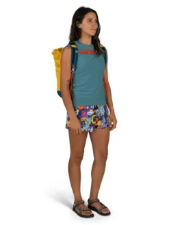 Osprey Daylite Tote Pack - Silver Lining/Blueberry -Camping Series Store daylitetotepack s23 side dazzleyellowventuriblue on figure wom 2 66728.1681412708